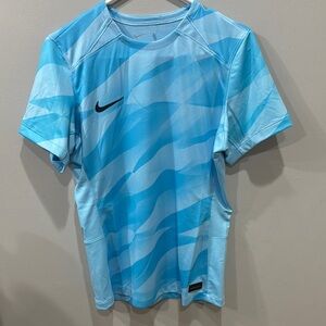 Women’s Nike Blue Patterned Athletic Shirt